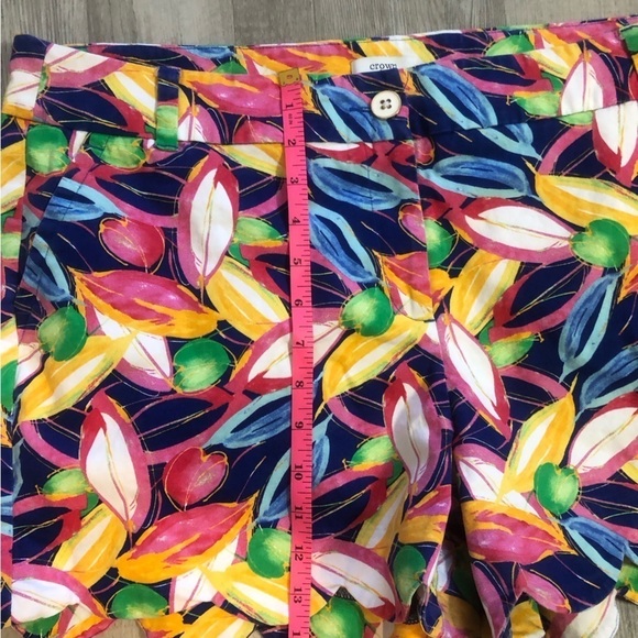 Crown and Ivy size 16 floral shorts - Picture 11 of 14